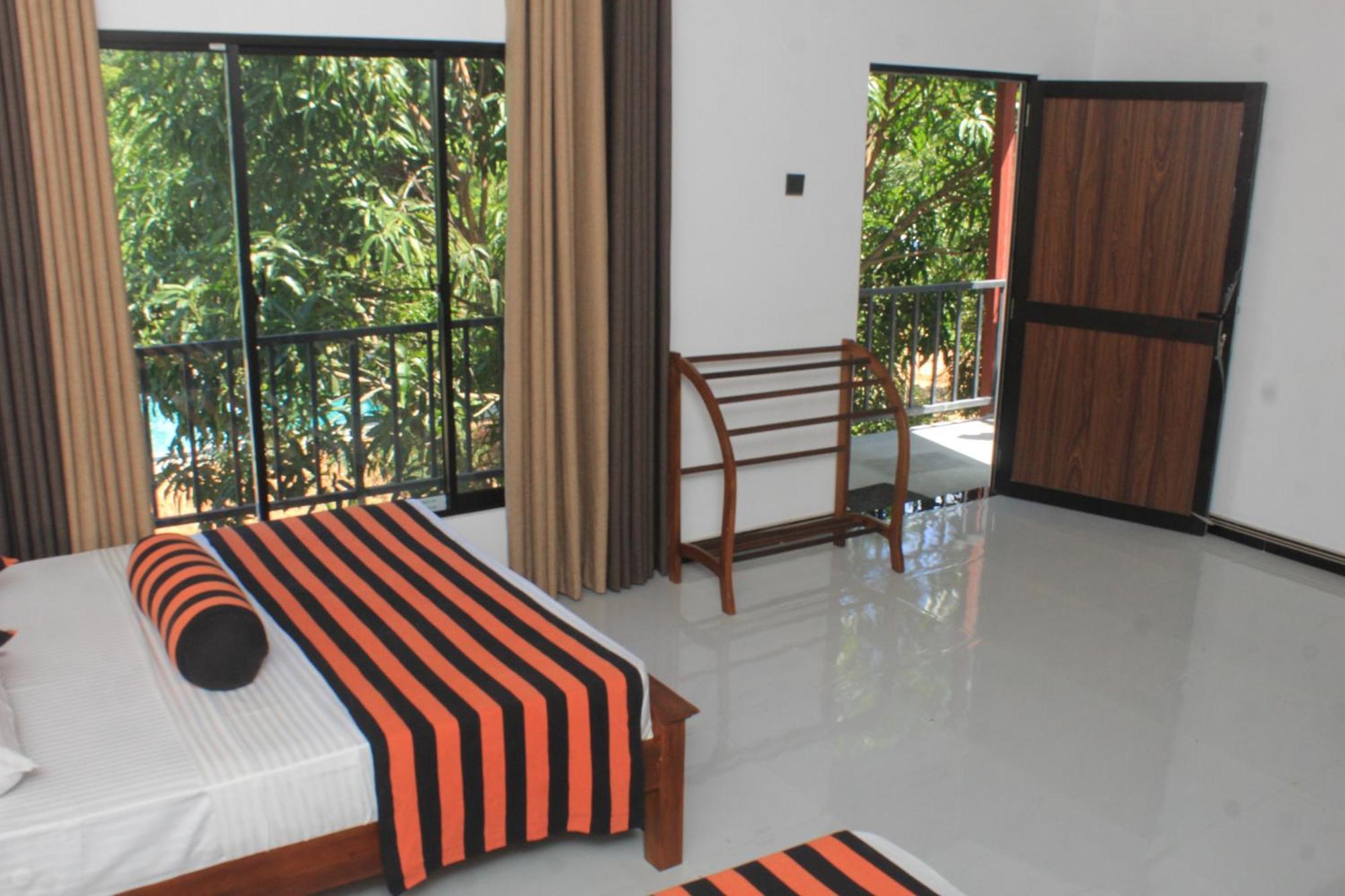 Sigiriya Sun Shine Villa ภายนอก รูปภาพ