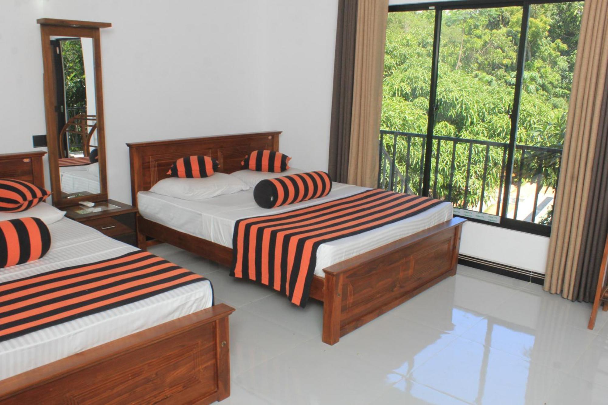 Sigiriya Sun Shine Villa ภายนอก รูปภาพ