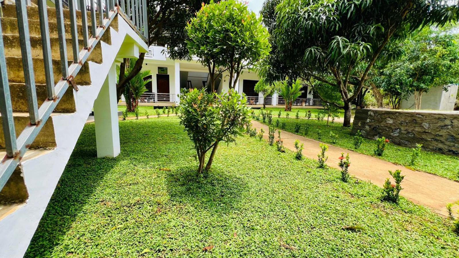Sigiriya Sun Shine Villa ภายนอก รูปภาพ