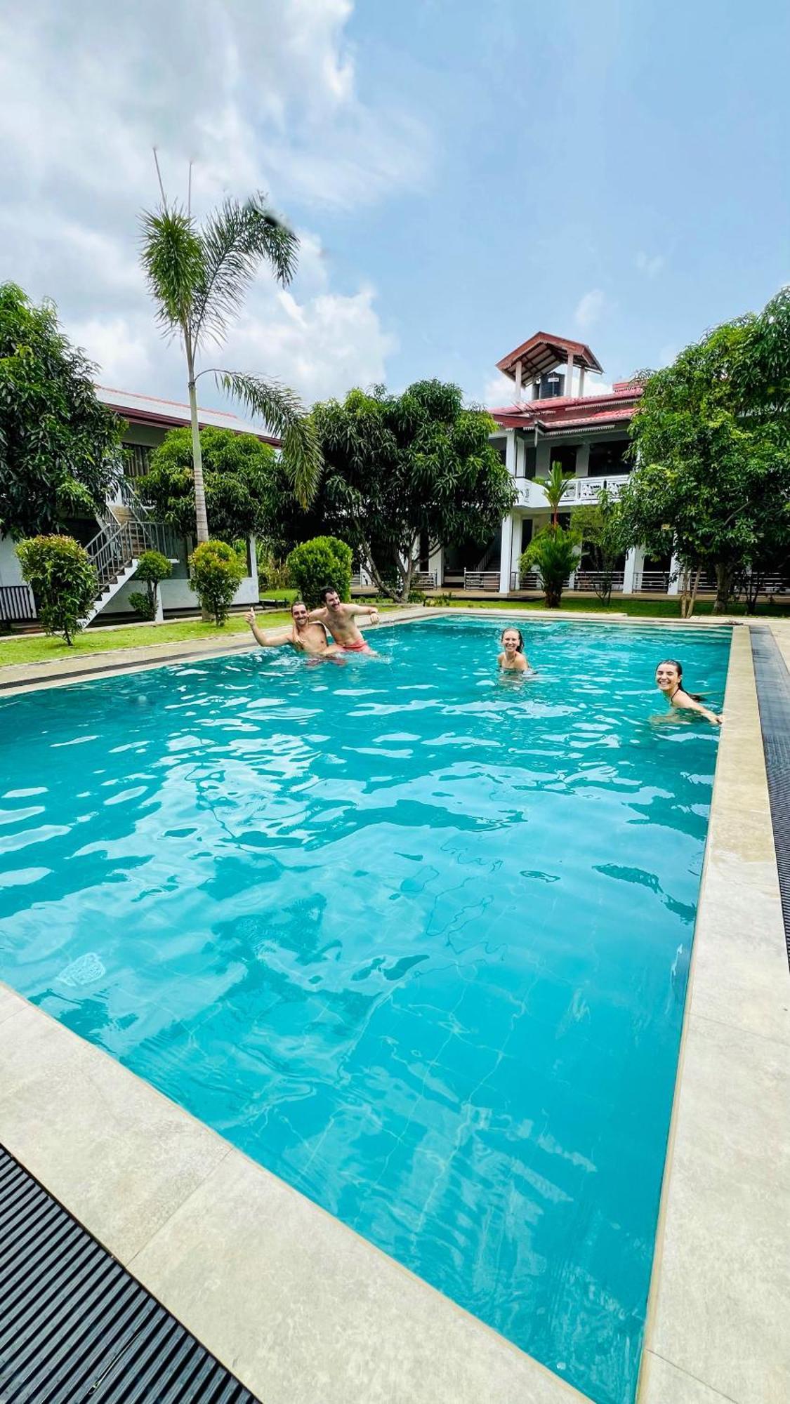 Sigiriya Sun Shine Villa ภายนอก รูปภาพ