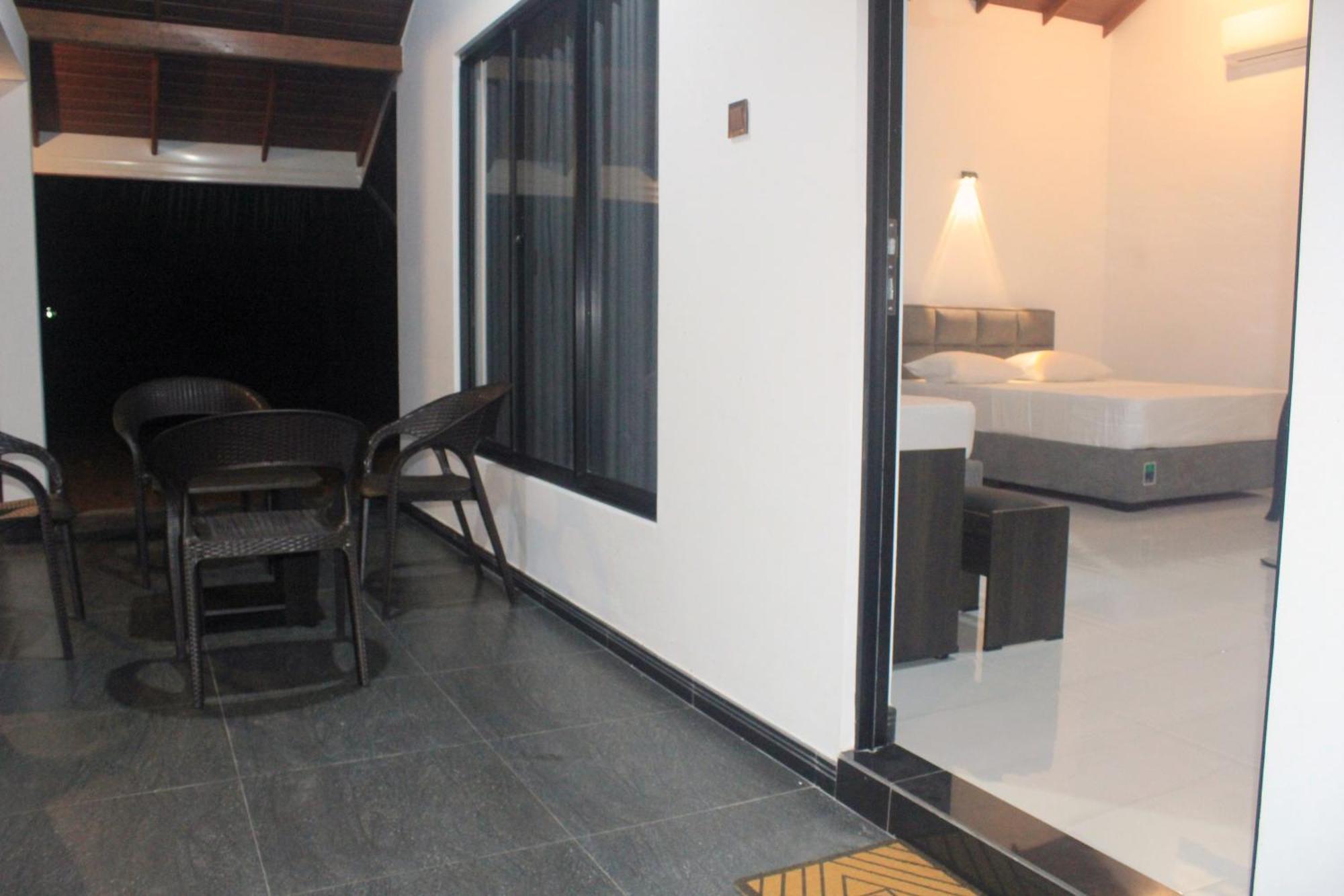 Sigiriya Sun Shine Villa ภายนอก รูปภาพ